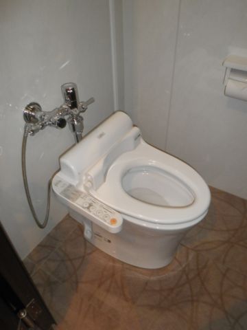 各階、トイレ③