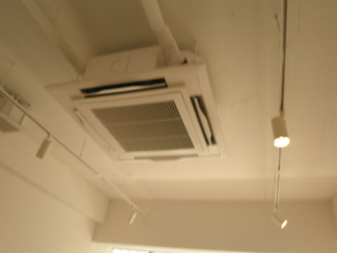 室内、天井