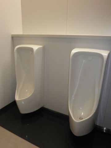 各階、トイレ③