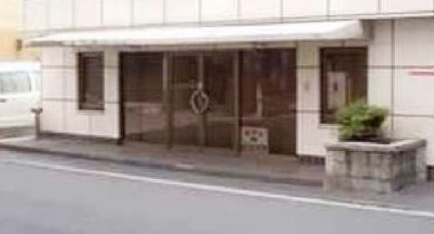 1F玄関
