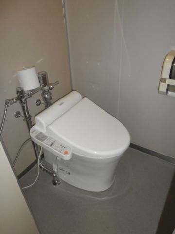 各階、トイレ③
