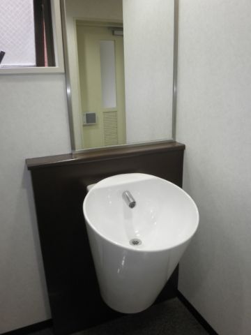 各階、トイレ③