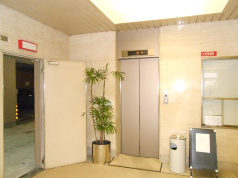 EVホール