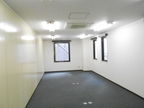 貸室
