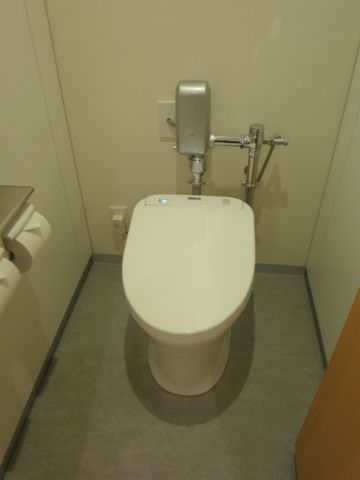 各階、トイレ③