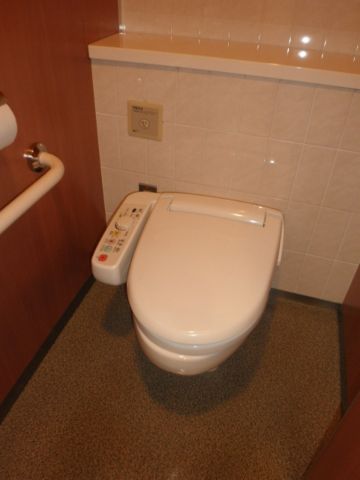 各階、トイレ③
