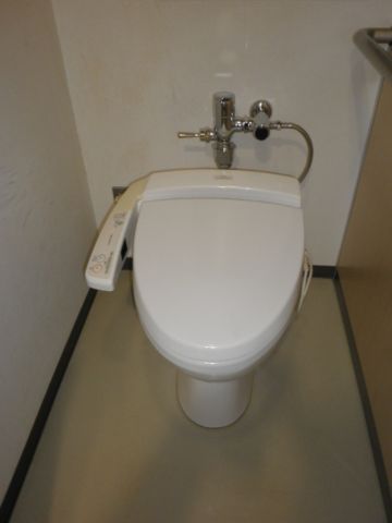 各階、トイレ③