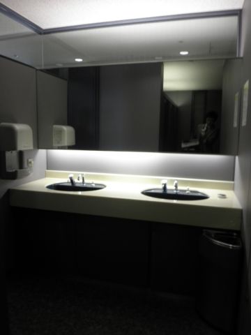 各階、トイレ③