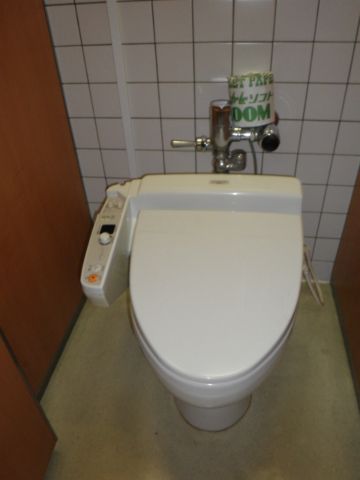 各階、トイレ③