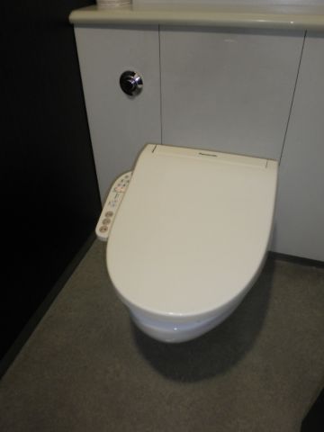 各階、トイレ③