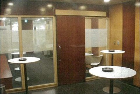 喫煙室&リフレッシユルーム