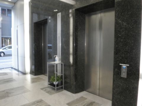 1階、EVホール②