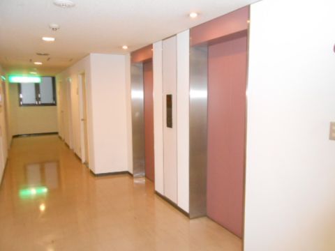 各階、EV