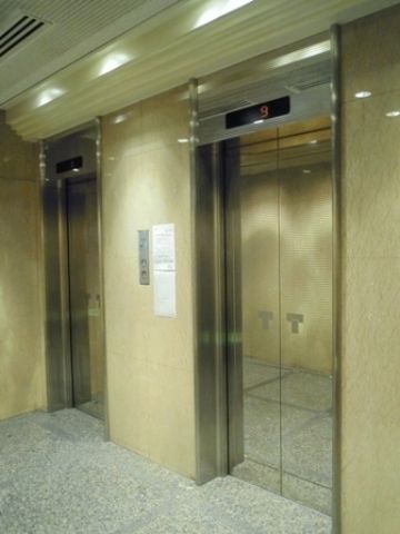 EVホール