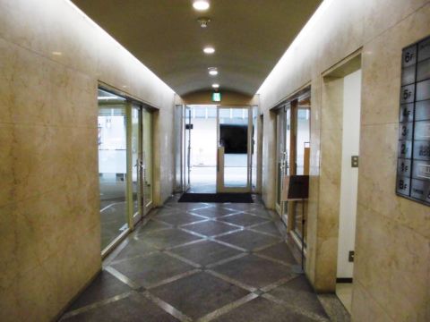 エントランス②