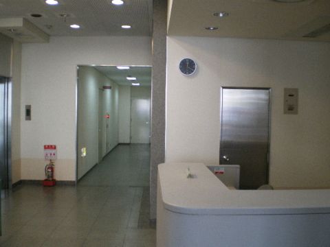 1階EVホール