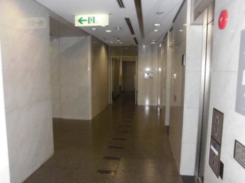 エントランス内②