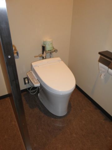 各階、トイレ③