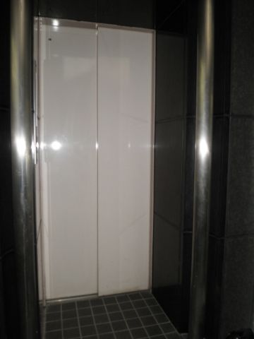 2階、EVホール