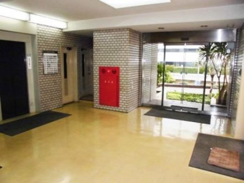 エントランス内②