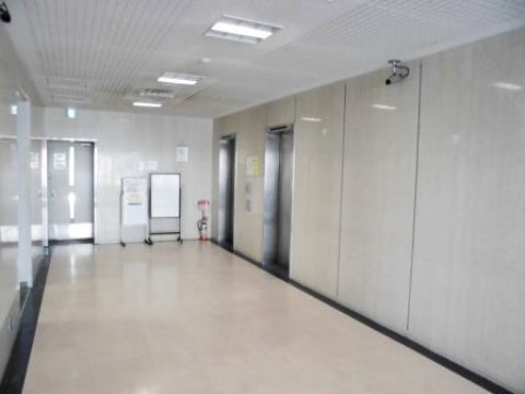 エントランス内