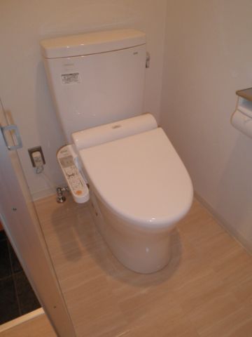 各階、トイレ③