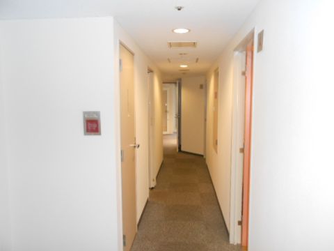 各階、廊下(貸室内)