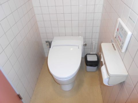 各階、トイレ(貸室内)