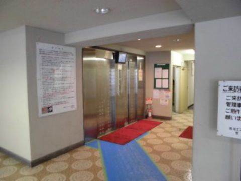 1階、EVホール