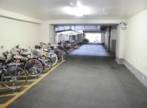 駐輪場&駐車場