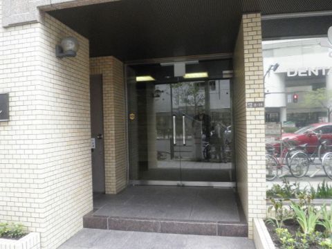 1F玄関